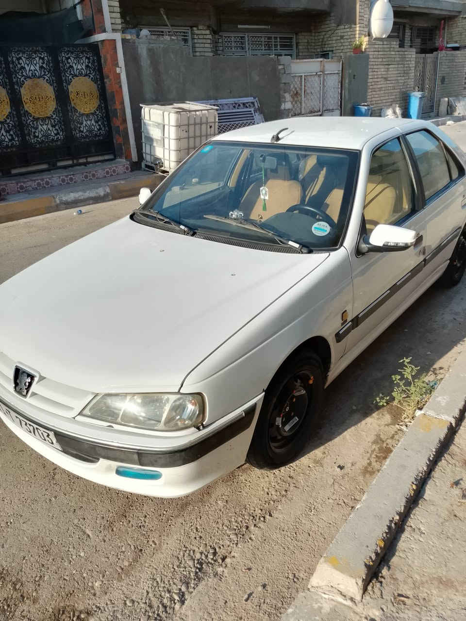 السلام عليكم بيجو بارص موديل 2017 اوتماتيك بلادي كهربائيات خير من الله صدر كلش زين تبريد شغال سيار جاهزه بس عطل بل كير بيه مجال للشراي فقط اتصال ***********
