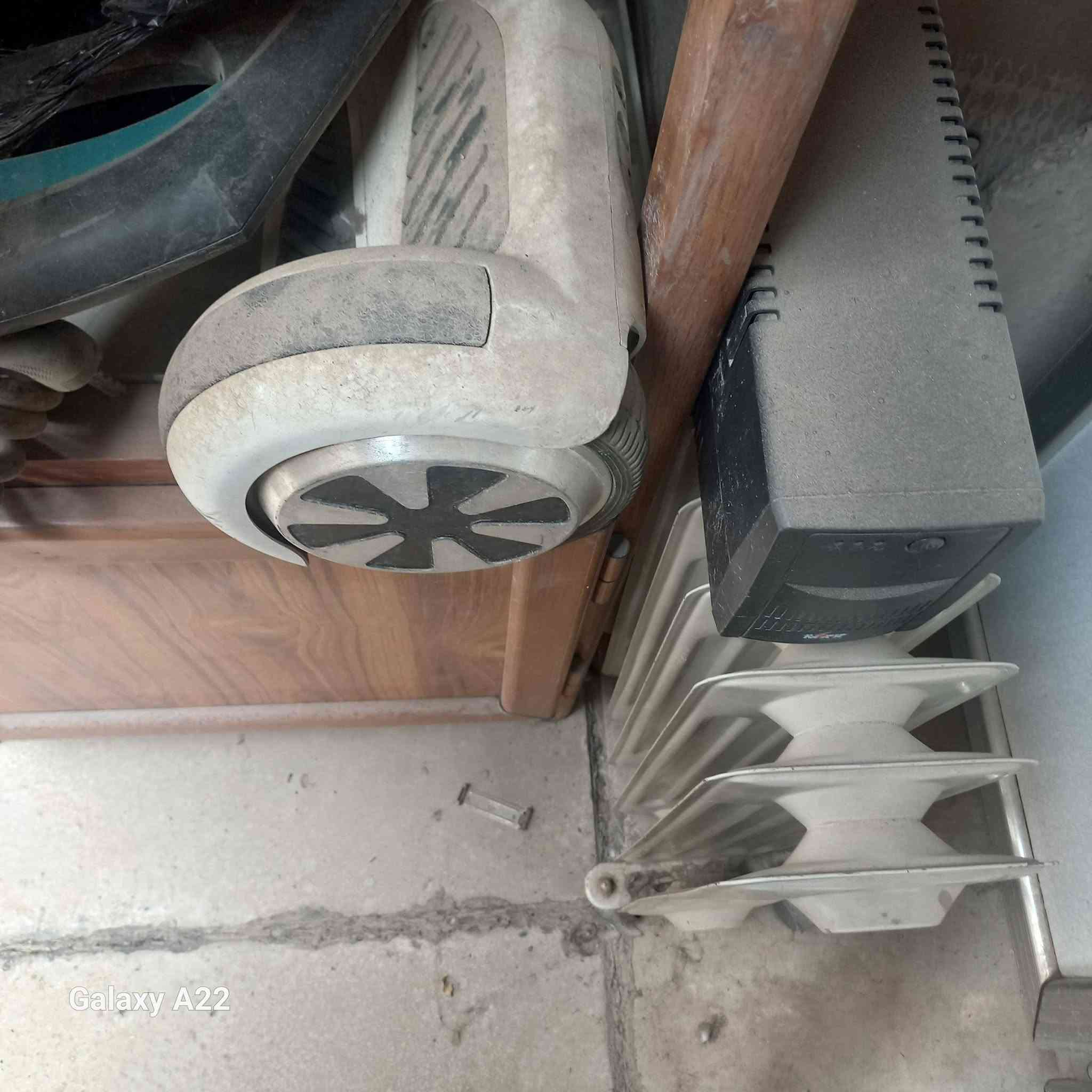 سويتر ب ٥٠ نقص شاخنة
صوبة ب ٥٠ بالباكيت مستعملة قليل
مولدة ب ٢٥٠ 
مكنسة كهربائية ب ٥٠
ميز مطبخ للفرن طبكتين ب ٣٠
ملحقة كاونتر ب ٣٠
مكينه خياطة ب ٢٥
*********** واتساب
الاعلام بغداد

نص مكتوب في الصور:
- Galaxy A22