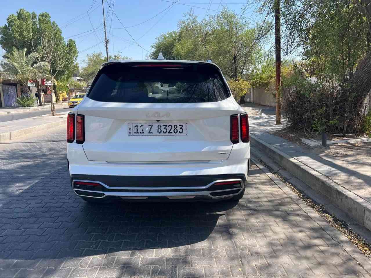 سورنتو موديل 23 أمريكي بجم كبس بدون ايرباك حادثه خلفي وشويه بالبيبان صور الحادث بالمنشور  محرك هايبرد ماشيه 40 سياره جديده بمعنى الكلمه استخدام بيت وقليل تطلع مواصفات نص فول بصمه تشغيل عن بعد تبريد 3 قطع كشنات سياحي وبعد بيه مواصفات السعر 235 وبيه مجال 
المكان البلديات شارع المصرف 
*********** بغداد, العراق
