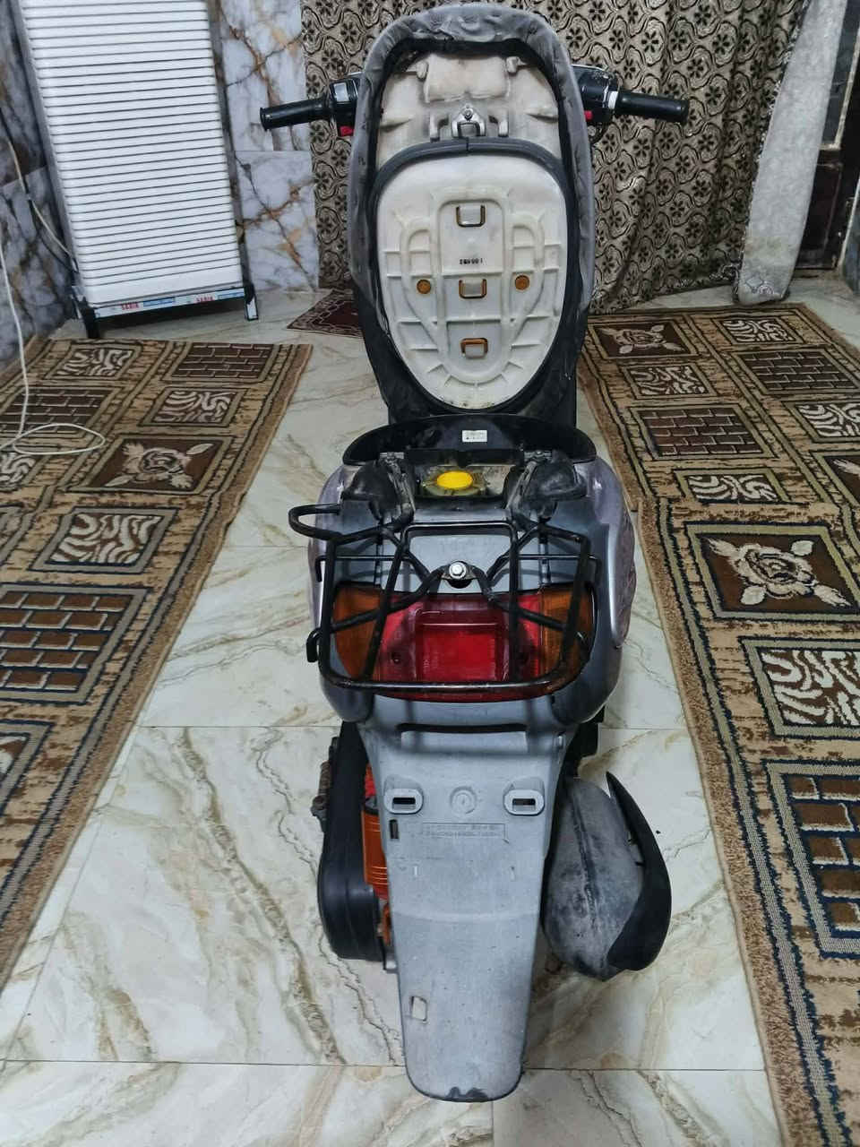 السلام عليكم دراجه منغولي حلوه بلاديه كفرات مكينه ما مفتوحه كهربائياته كله شغاله سلف هندر اشاير هورن كله شغال  سعر 450مكان كربلاء حي نضال يم مستوصف الاتصال عل رقم ***********
