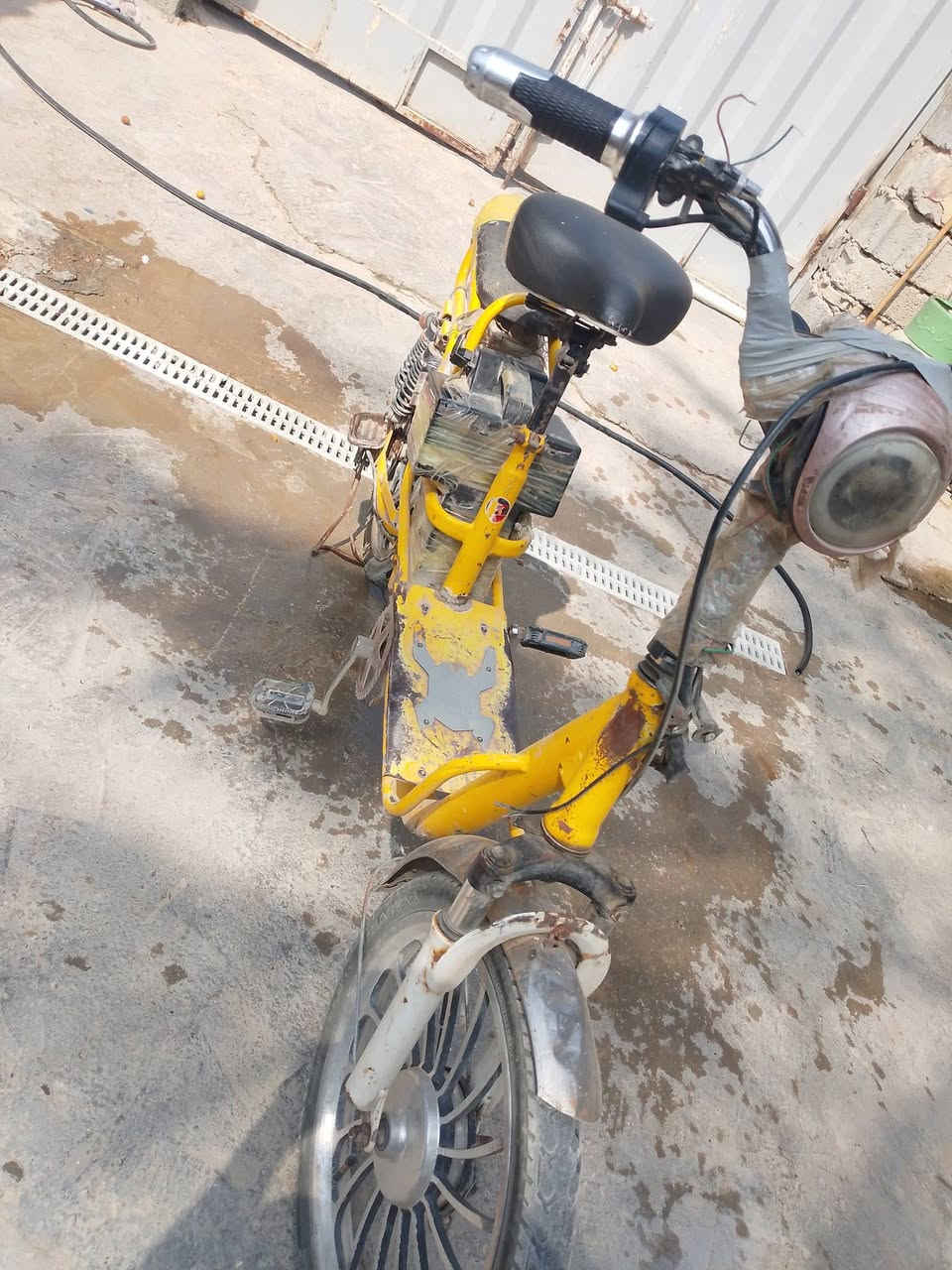باسكل شحن للبيع اربع بطاربات جدد
السعر: 200 الف وبيه مجال 
المكان:  كربلاء العطيشي 
الرقم: *********** واتساب
