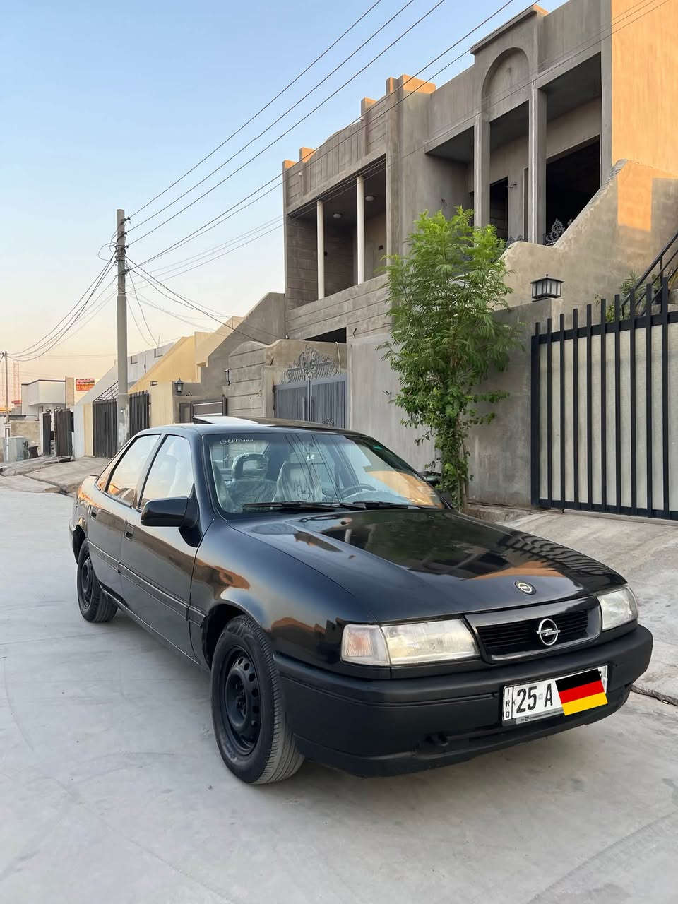سلام عليكم
اوبل فكترا 
موديل 1992
محرك 18 كير عادي محرك بشرط لا صرف ولا بخار 
سقف سلایت مراية كهربائية 
قفل مركزي كونترول 
بريك Abs  لايت زينون LED
ستیرن باور 
رقم كركوك مشروع وطني کوبون بنزین بي رقم و سنوية جديد 
سيارة بأسمي تحويل ثاني يوم
كهربائيات كله بشرط
سياره جاهزة  
مصبوغ عام للجمالية مكفولة من ضربة
سيارة بدون خياس
سعر 39ورقة
***********
