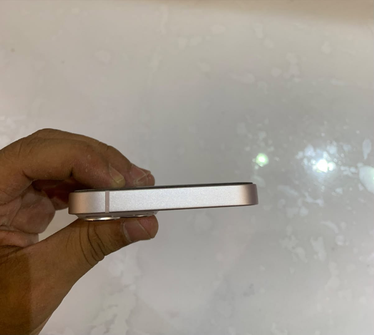 السلام عليكم
iPhone 13 عادي

النظافة كدامك شخط مابي 💯 

الذاكرة : ١٢٨

البطارية : ٧٨٪؜ 🔋 الصرف طبيعي ميفقد شحن 

اللون : وردي

التلفون نسخة يابان مو امريكي كفالة كلشي ممبدل بي ونروح نفحص وين ميعجبك واني بالخدمة

باقي التفاصيل *********** واتساب فقط

السعر 400 🔒 

مكاني كربلاء وماعندي توصيل
