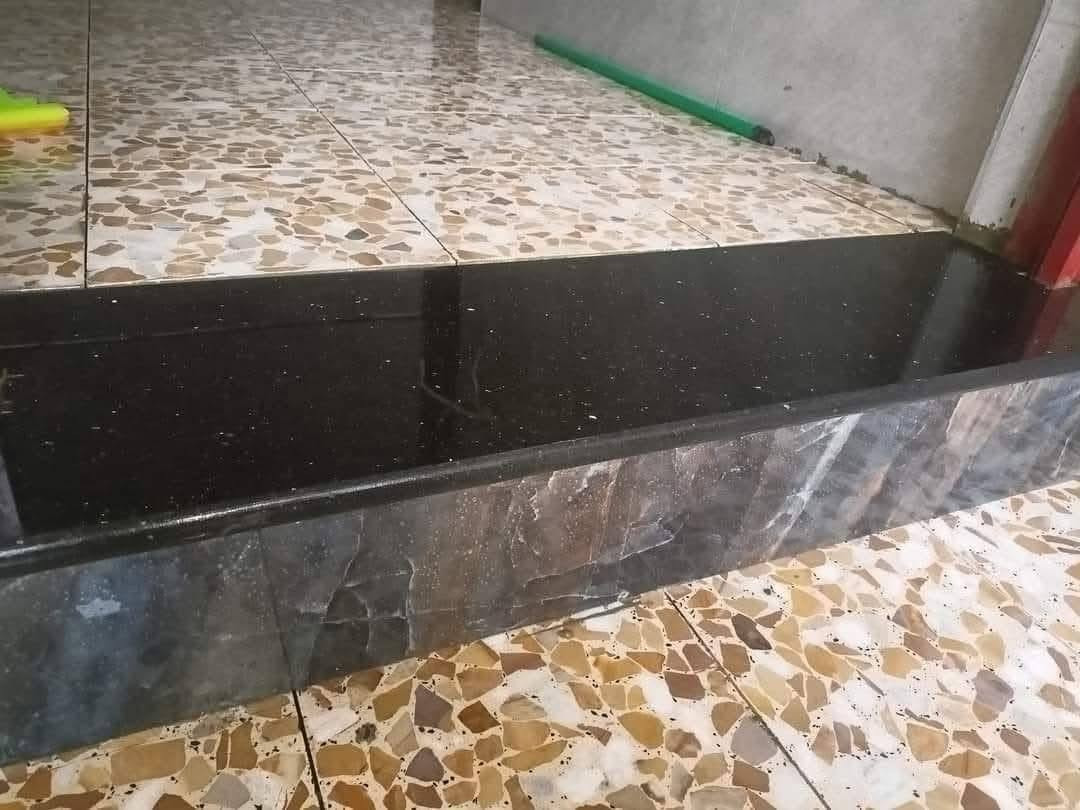 السلام عليكم عملنا جدار وارضي استلام مهندس شرط 
سيراميك بكامل الانواع 
بورسلين بكامل الانواع 
كوبنات مرمر + حلان 
بايات درج بكامل الانواع 
الواح بورسلين 120×60 ✓ 
ديكورات بلازما 
حجر قرض 

#نعمل_بنظام_القسط_والنقد ✓
#داخل_الموصل_فقط✓
*********** واتساب
*********** واتساب

نص مكتوب في الصور:
- AI HONOR 9X TRIPLE CAMERA
- Shot on realme 8