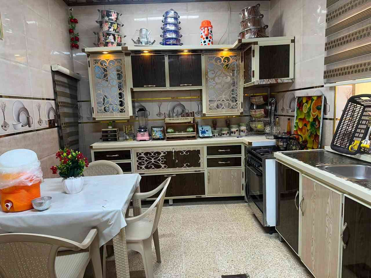 كونتر للبيع نضيف مكان حي بكر //***********// يوجد وتساب
