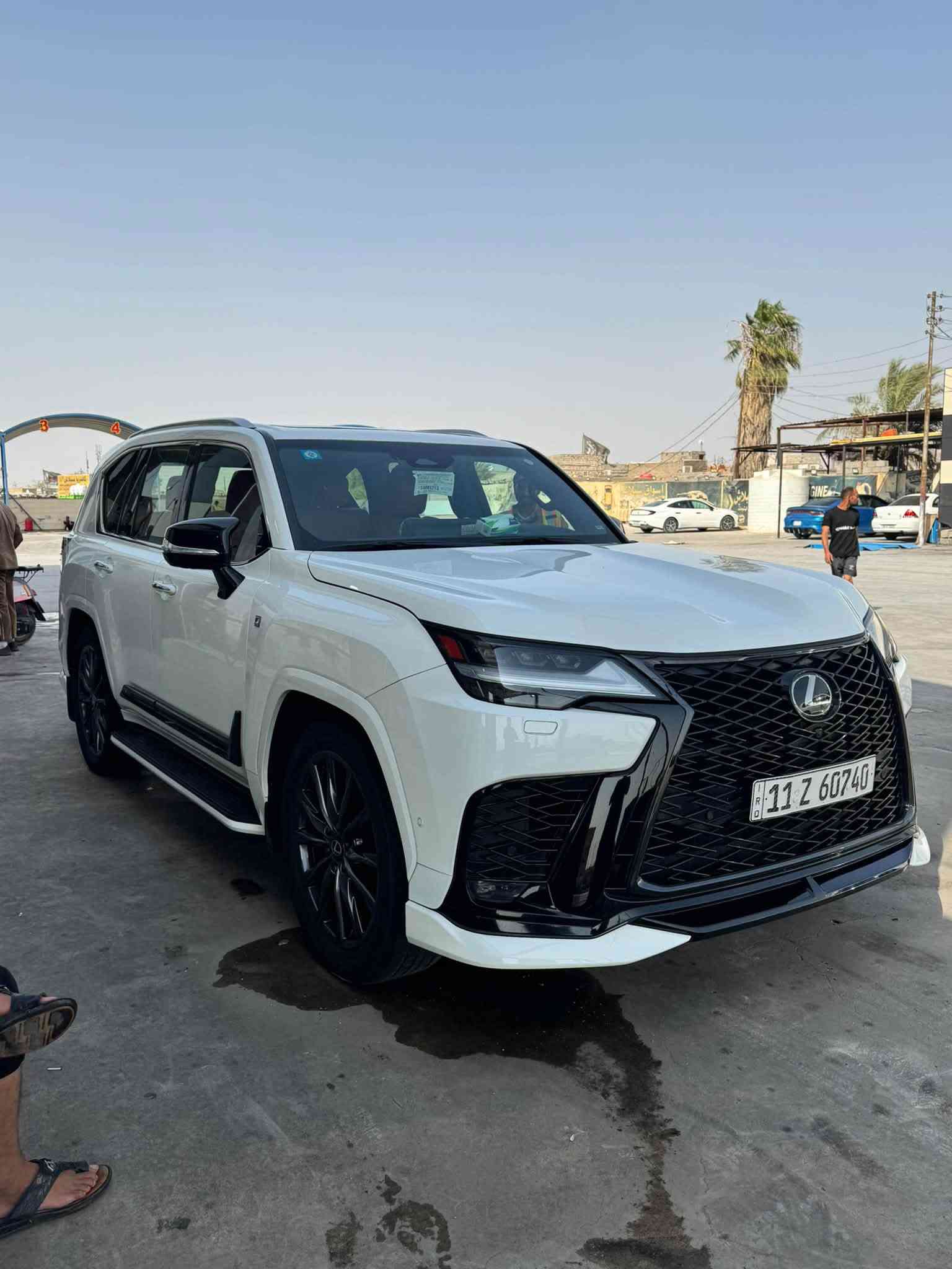 لكزس 2025 (LX700) نانو مغلفه ماشيه45 الف سعرها 14 شده قفل مكانها بصره ***********
