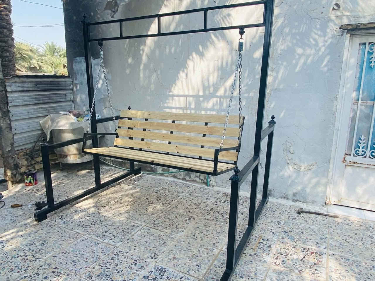 مراجيح عدد ثنين 
الاولى 2 نفر 
الثانيه 3نفر 
شغل مرتب وحديد ثقيل مليمين
ضمان 5سنوات 
مكانهن نجف كوفه 
***********
