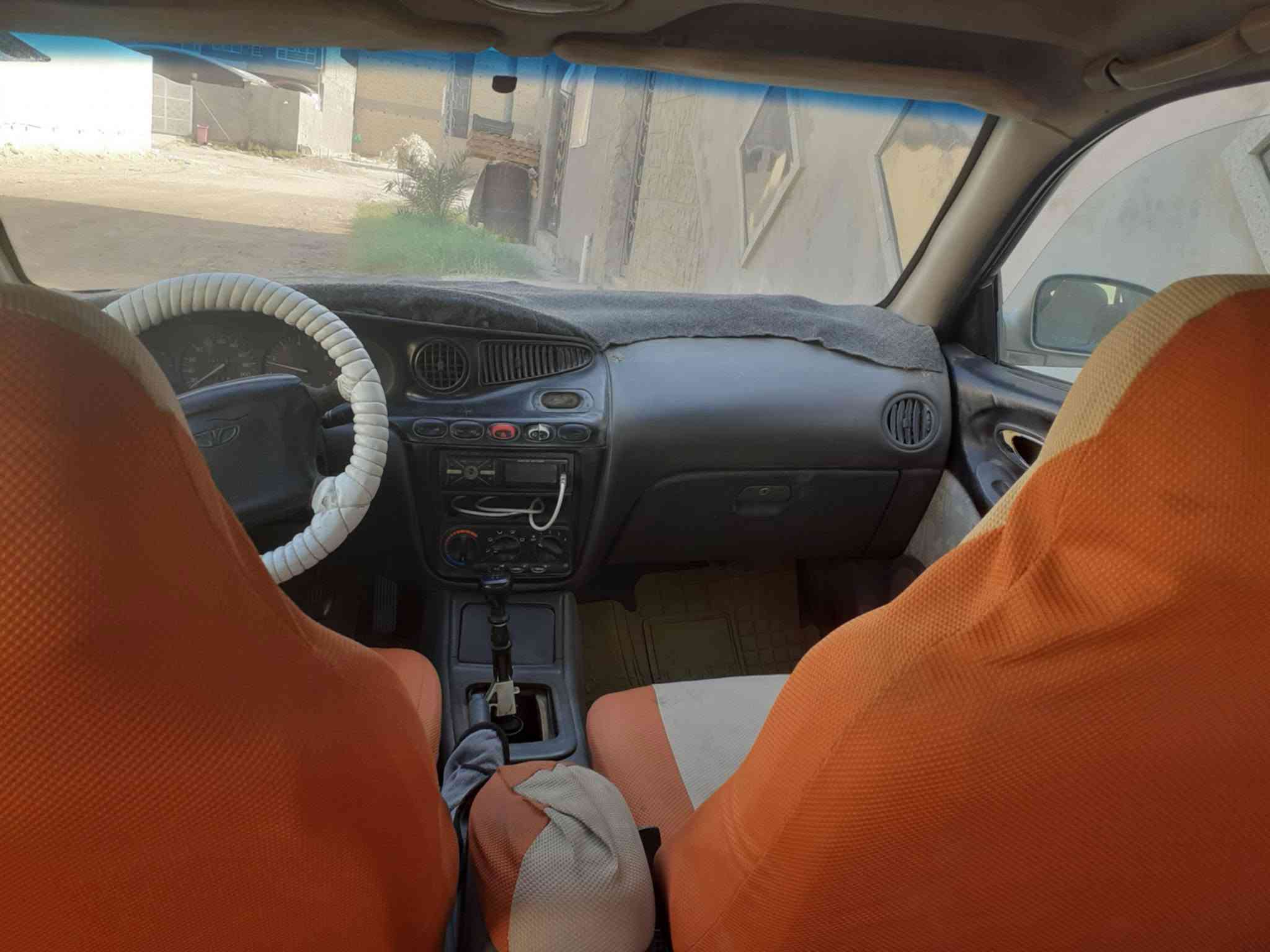 ٢٠٠٠ • رقم نجف • مكينة مفتوح
