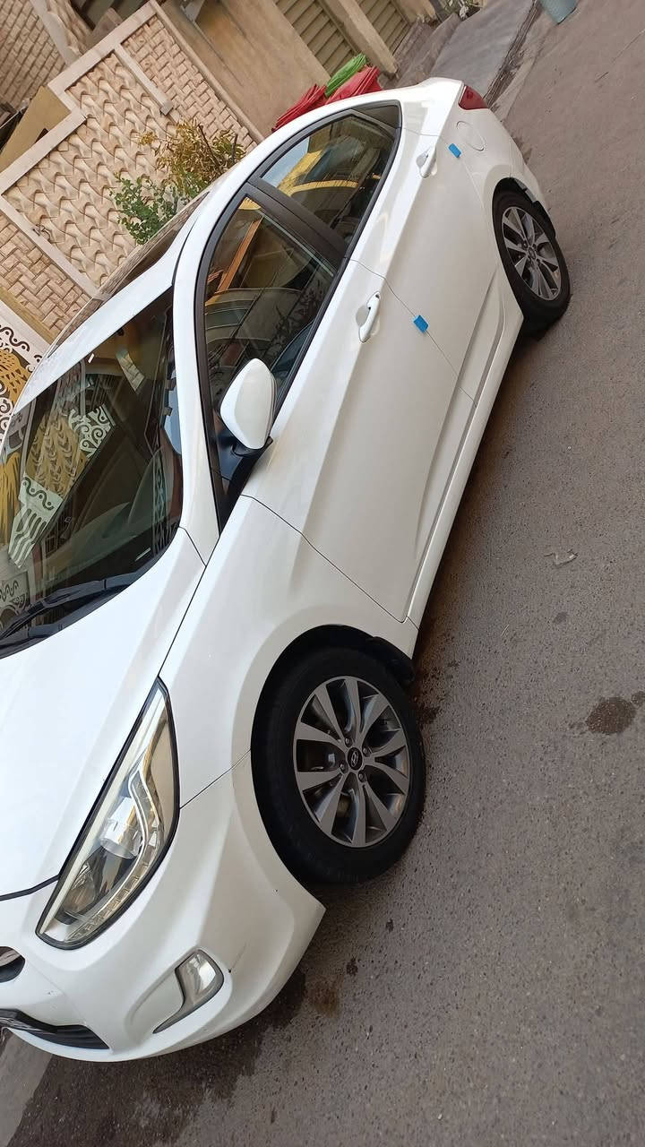 من رخصة الادمن  اكسندخليجية موديل ٢٠١٦ مكفولة كفالة عامة من الصبغ بيهة رصعة خفيفة موظحة بصور والبنيد٣ تكحيلات كير ممفتوح محرك واشر قبق ولفات بس  صدر تخم تاير تبريد كولة كامل خمسة ويل كب المشيف اشايرمري كامرة شاشة فتحة سقف لدات خلفي امامي  السيارة باسمي هزة ورقام جددجامة امامية جديدة شادهة ايدامة عسيارة مسويلهة العنوان بغداد الدورة المهدية الثانية السعر١٠٦$وبيهامجال رقم التلفون ***********
