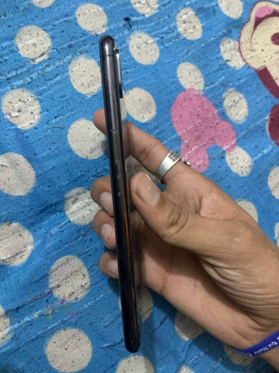 سلام عليكم 

ايفون اكس إس ماكس 

لون ⚫️

ذاكرة 512 

بطاريه 🔋 100‎%‎ مبدله نوعيه ممتازه فقط

الجهاز أمانة الله ورسوله شغال وكلشي مابي بس بطاريه مبدله نوعيه زينه وماتصرف ابد كلشي شغال إنترنيت " صوت " اتصال " مكالمات " هزاز " كأمره دمعه تخبل " فيس إيدي مالته طلقه " بس بي فطر بلضهر ممأثر الجهاز كدام عينك أي مشكله ثانيه بي تاخذه بلاش 

سعره 250 وبي مجال حك جيتك

الموقع / بغداد الأمين الثانيه

هاتف / *********** بي واتساب

مامتوفر توصيل

