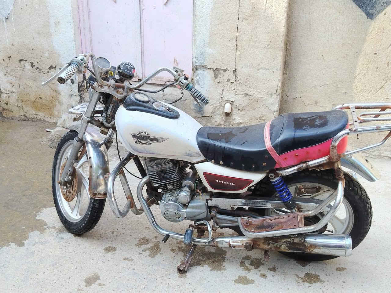 جوندا مال جني. شوف الفيديو واسمع التفاصيل . السعر 225قفل قفل  تايرات جدد محرك اخرس جديد كامله ع اخر حبايه كهرباء  عوزها باتري . ضفيره وسلف وكامل موجود فقط باتري . أبيعك كوم حديد تجي من بيتي تاخذها مكاني بالقاسم ***********
