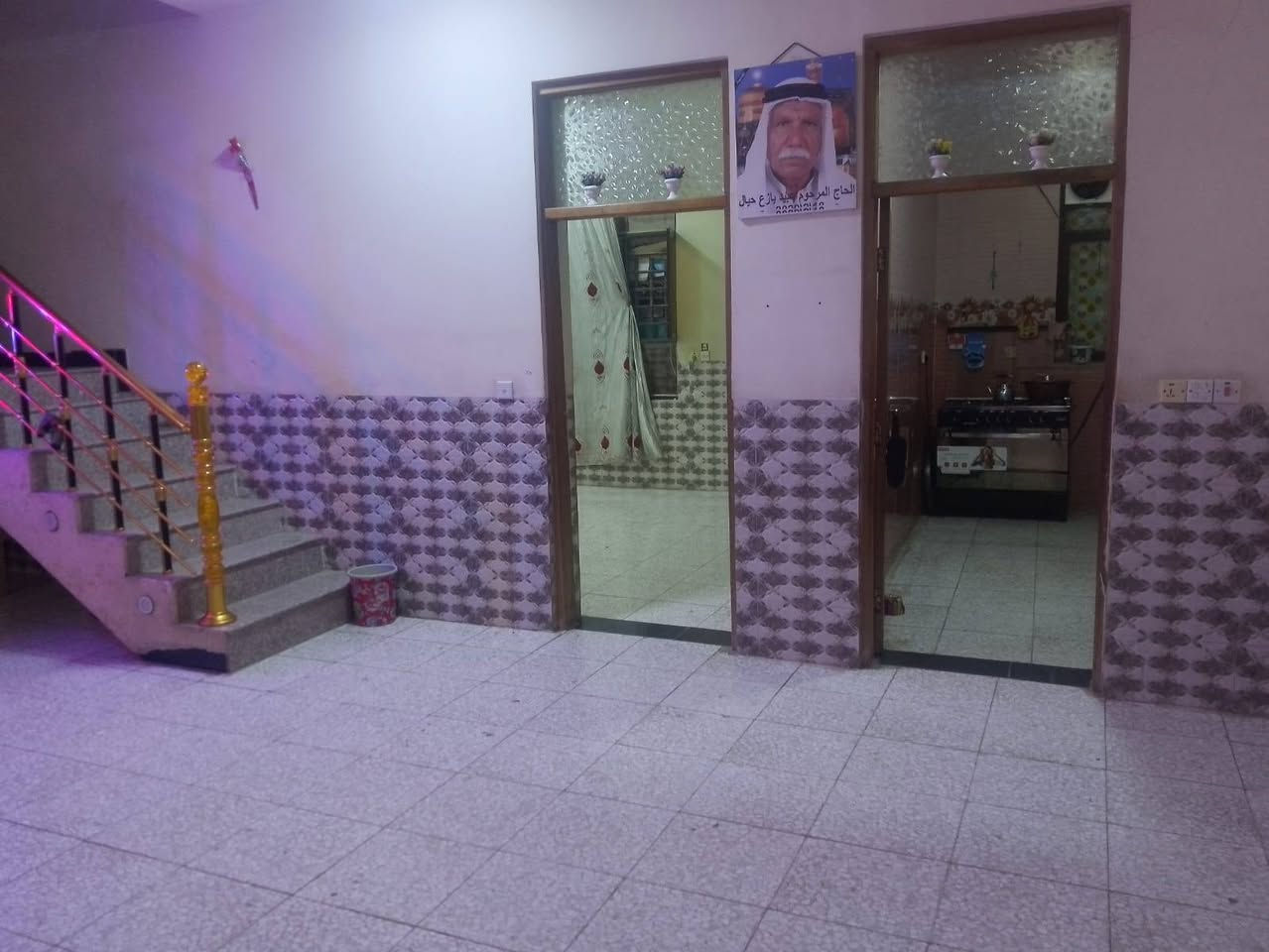 دار للبيع 
200م -10*20- طابق ونصف - طابو زراعي سند ٢٥
الطابق الأول:گراج سياره-مدخلين استقبال كبير-مطبخ كبير-صاله داخليه كبيره-غرفه نوم عدد 2 
الطابق الثاني:غرفه نوم كبيره-سطح امامي+سطح خلفي 
العنوان : الأمين الثانيه-سكينه وگريات-مقاطعه ٢على٩ 
رقم الهاتف : ***********
                 : ***********
