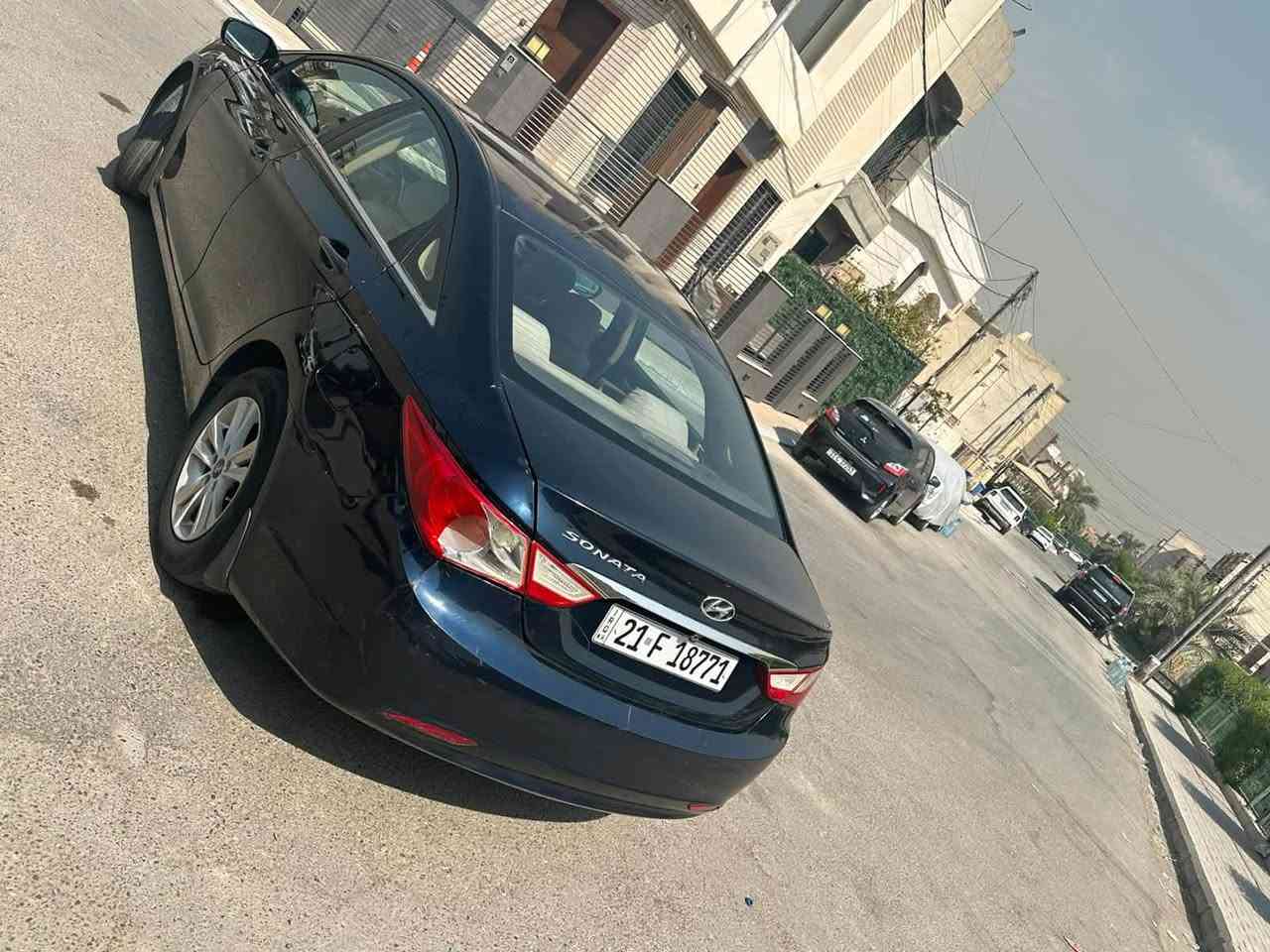السلام عليكم للبيع سوناتا ٢٠١١ خليجي بيهة جاملغ خلفي صبغ بس ولباقي مكفول السعر ٩٥ وبيها مجال مكان بغداد السيدية الستفسار ٠***********
