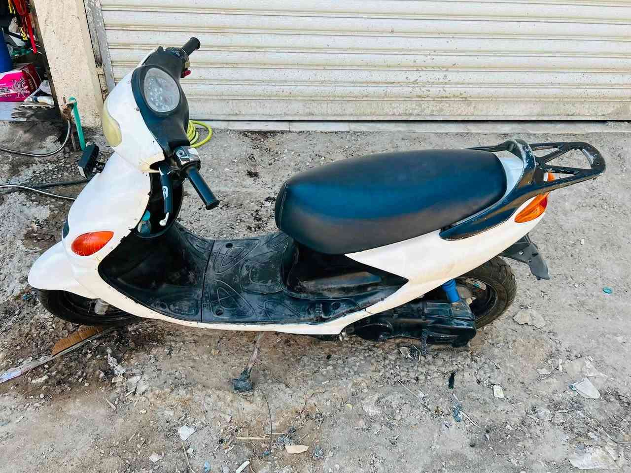 🔥 للبيع دراجة اكزز نظيفة ومكفولة 🔥
🔹 دكت هندر

🔹 دكة سلف

🔹 لايت 💡

🔹 هورن 📢

🔹 إشاير 🚨

🔹 سرعة قوية وتخبل ⚡

💰 السعر 250 وبيها مجال للشراي 

🤝 تجي تفحص وتشلع عيوني 

📍 مكاني القرنة – الشرش

رقمي وتساب ***********
