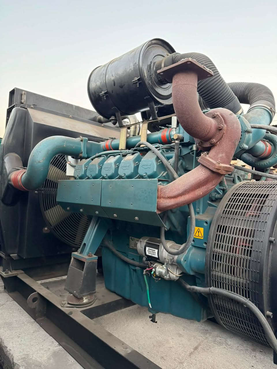 ***********\\***********
للبيع مولده دؤزان 10 سلندر 
ستندر ما مفتوح بلادي اوربي  
ساعات العمل // 734 // 500 kv
العنوان أربيل // استفسار واتساب 
توصيل لجميع محافظات العراق موجود🚛
