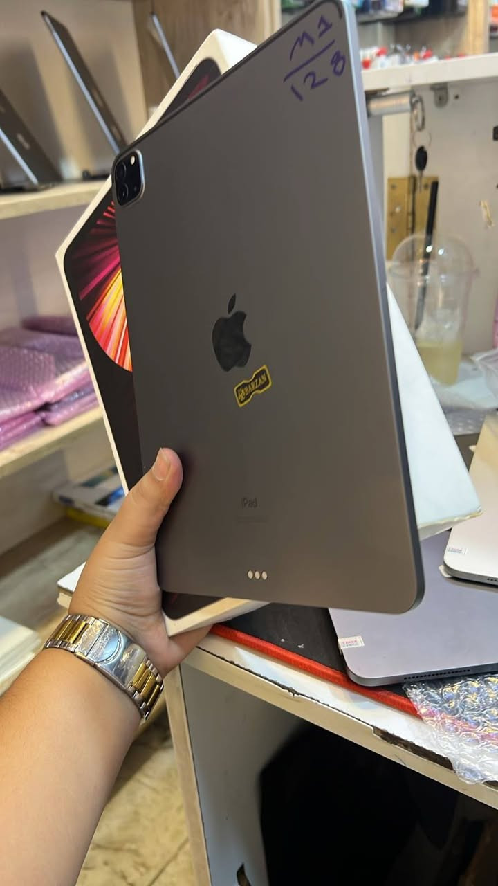 آيباد برو M1 11 إنش
آيباد برو 11 إنش بمعالج M1
يشغل 120 فريم في الألعاب
ذاكرة 128GB
البطارية 85% فما فوق
السعر: 750 ألف
الجهاز ويا كارتونته
يوجد توصيل
مجال بسيط بالسعر
للتواصل واتساب أو خاص: ***********
