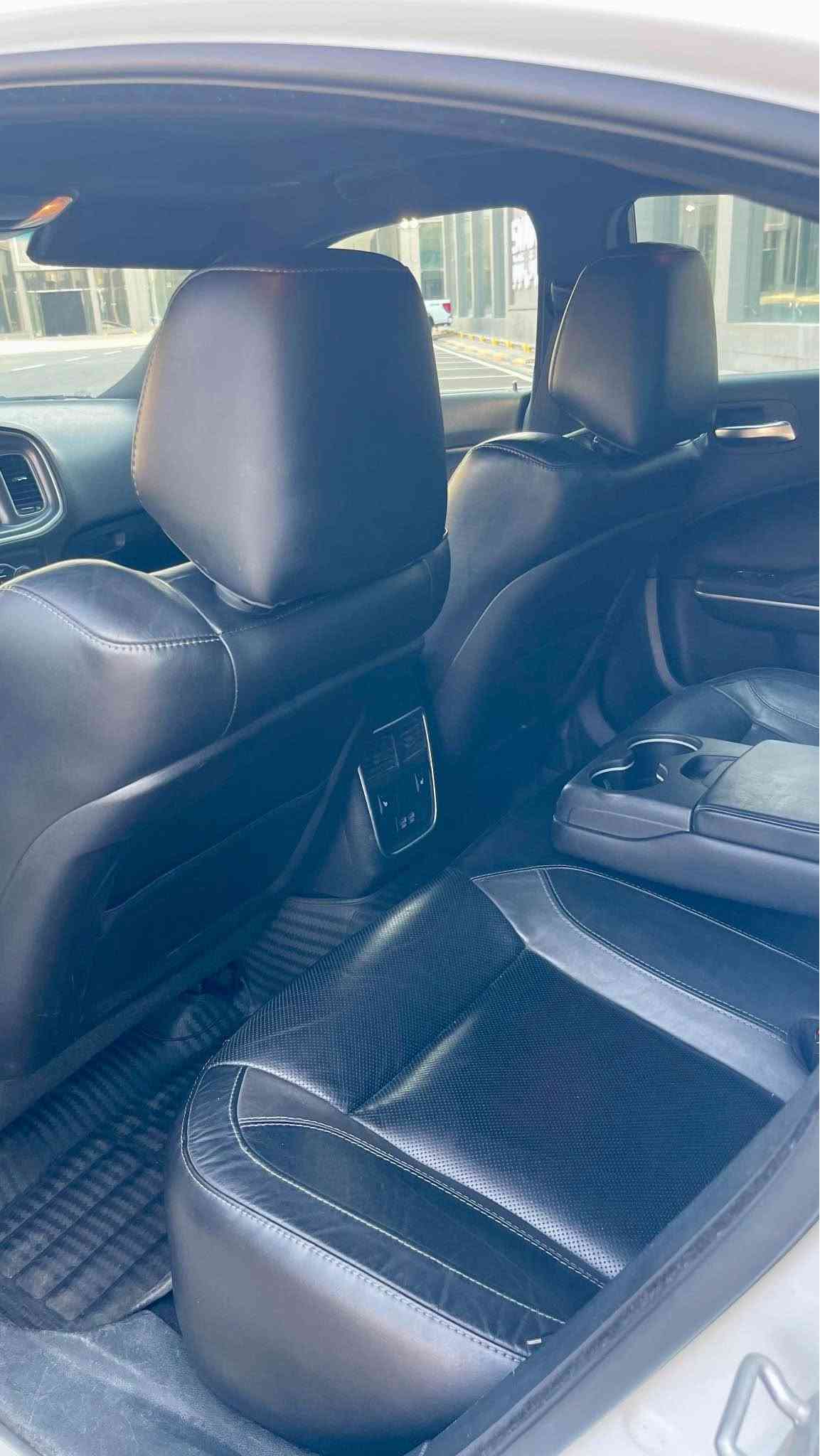 Dodge Charger 2022 sxt plas 1/1
دوج جـارجر 2022 sxt plas 1/1
سلايت ، بصمه
تشغيل عن بعد ، بصمه ابواب
كشنات جلد ، كشنات خزن
كشنات حار بارد ، كشنات خلفي هيتر
كشنات حضن ، هيتر ستيرن
نقطه عميه ، مرايات هيتر
كشافات ضباب ، كشافات اماميه
لايتات زنون ، بكلاياتات متصل لد
مثبت سرعه ، حساسات خلفيه
السياره بعد بيها مواصفات الخ..
حادث السياره : جاملغ امامي صبغ وحافه البوند 
ماشيه 38000mi 
السعر 235 $من الاخير
للتواصل :
*********** أربيل, العراق
