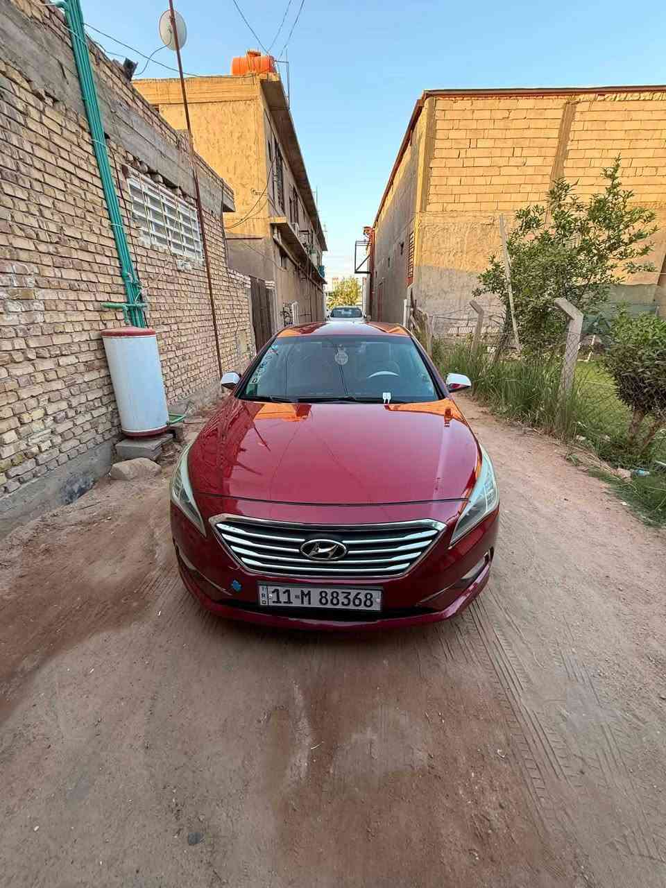 السلام عليكم سوناتا 16 امريكي مراوس بتكسي او للبيع سياره جديده بمعنى الكلمه رقم بغداد باسمي تحويل ثاني يوم بيها جاملغ وبنيد جهة السايق حادث امريكا بدون دواخل وبيها بالعراق بباب عكس السايق طخه ونصبغت الباب كلها ملاون سياره متعوب عليها كلش امانه تخم تأير ويل جديد حداديه جديده مكينه كير كفاله منظومة بانزين جديده ادامه كامله وبيها نقص بغاز التبريد والباقي جاهزه من كل النواحي  دوشمه ب200 الف شغل بغداد لايتات زنون بورقتين بين قوسين السياره كبل للشارع السعر قفل من الاخير بدون عمله 109 ورقه المكان كربلاء طويريج ***********
