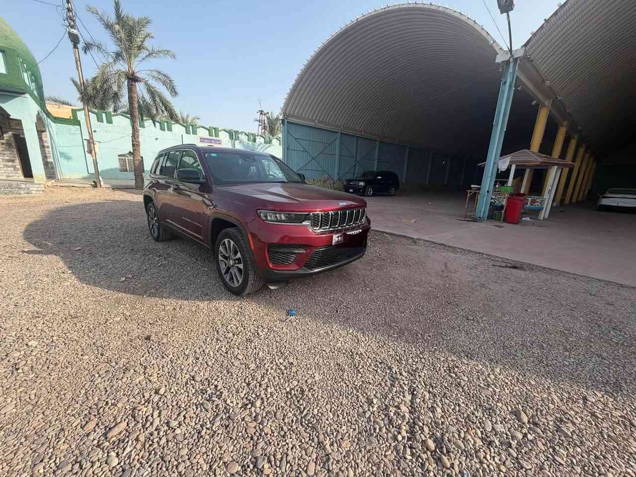 جراند شيروكي لاريدو • ٢٠٢٣ • رقم بغداد