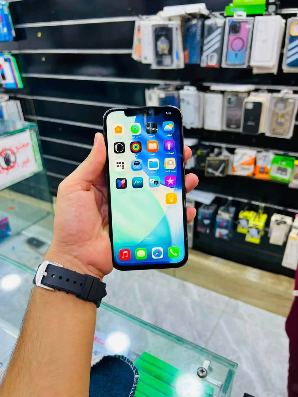 iPhone 12 Pro Max - للبيع
ايفون ١٢ برو ماكس
الذاكرة: 256GB
البطارية: 100% (مبدلة أصلية)
الحالة: الجهاز كله شغال %100
الشبكة / الصوت / الاتصال: تمام بدون أي خلل مبدل شاشة نوعية كلش حلوة
فقط بصمة الوجه واقفة
باقي الجهاز مكفول
الموقع: بغداد - قطاع 23
السعر: 280 ألف (نهايته)
لاستفسار ***********
