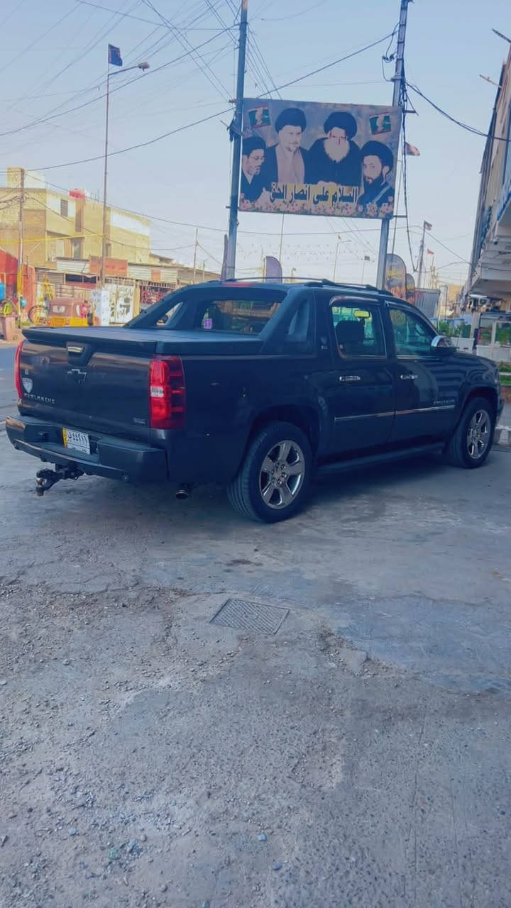 تاهو افلانج LTZ  دفع رباعي فول 1/1 مرايه شفط فتحه كشن تبريد وتدفئه بلاديه حادث شبر جاملغ امامي كشن جلد موديل 2011 مكان سياره بغداد باسمي ثاني تحويل ***********
لون سياره فيلي
