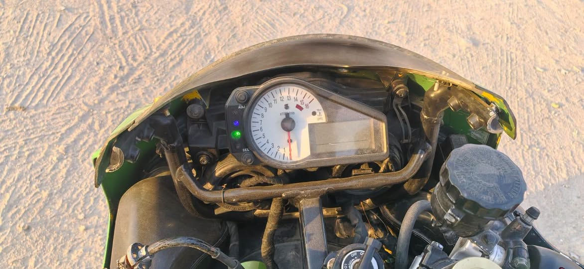 سلام عليكم  جكسر الافين و٢ نضيفه تجفيت جديد  مكينه ٧٥٠ حلوه  اوراق اصولي  مابيه عيب ترايك ووين ما تريد    سعره، ١٨٥٠وبيه مجال  رقم تلفوني ***********   خبرني وتدلل
