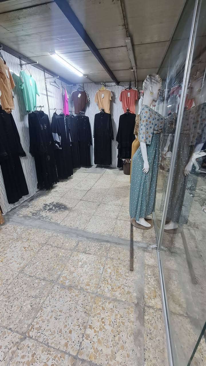 للبيع محل تجاري 
المكان / شارع سوق المعالف الشعبي بجوار حسينية الامام القائم 
يحتوي المحل جام خانة وكهربائاته كاملة 

ابعاد المحل ٦×٢

للإستفسار الاتصال على الرقم 

***********
