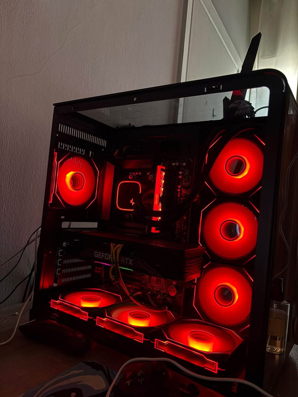 السلام عليكم   للبيع RTX 3070Ti xlr8
نسخه كلش قويه وحلوه والكرت نضيف ماكو داعي احجي كدامكم السعر 550 تواصل خاص او ***********
