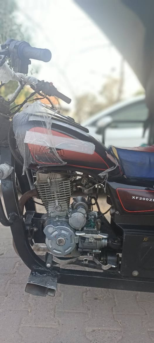 للبيع ستيته 150cc موديل 2019

المحرك بحالة جيدة جدًا وبشرط الفحص، وما مفتوح ولا متصلّح.
الكاربريتر، الشانصي، والگيربوكس كلها بشرط المشتري.

السعر: 1,250,000 دينار قابل للتفاوض بشكل بسيط.

للاستفسار والتواصل: ***********

سلام علیکم هاوڕێیان ماتۆڕەی سیتایە بۆفرۆشتن150مۆدیل2019ی گیرومەکینە بەشەرەتە مەکینەکەی نەکراوەتەوە کابریتەرو شانصی و گیربۆکس گشتی بەشەرتە نرخی1250تۆزیک مجلەی تێدایە***********
