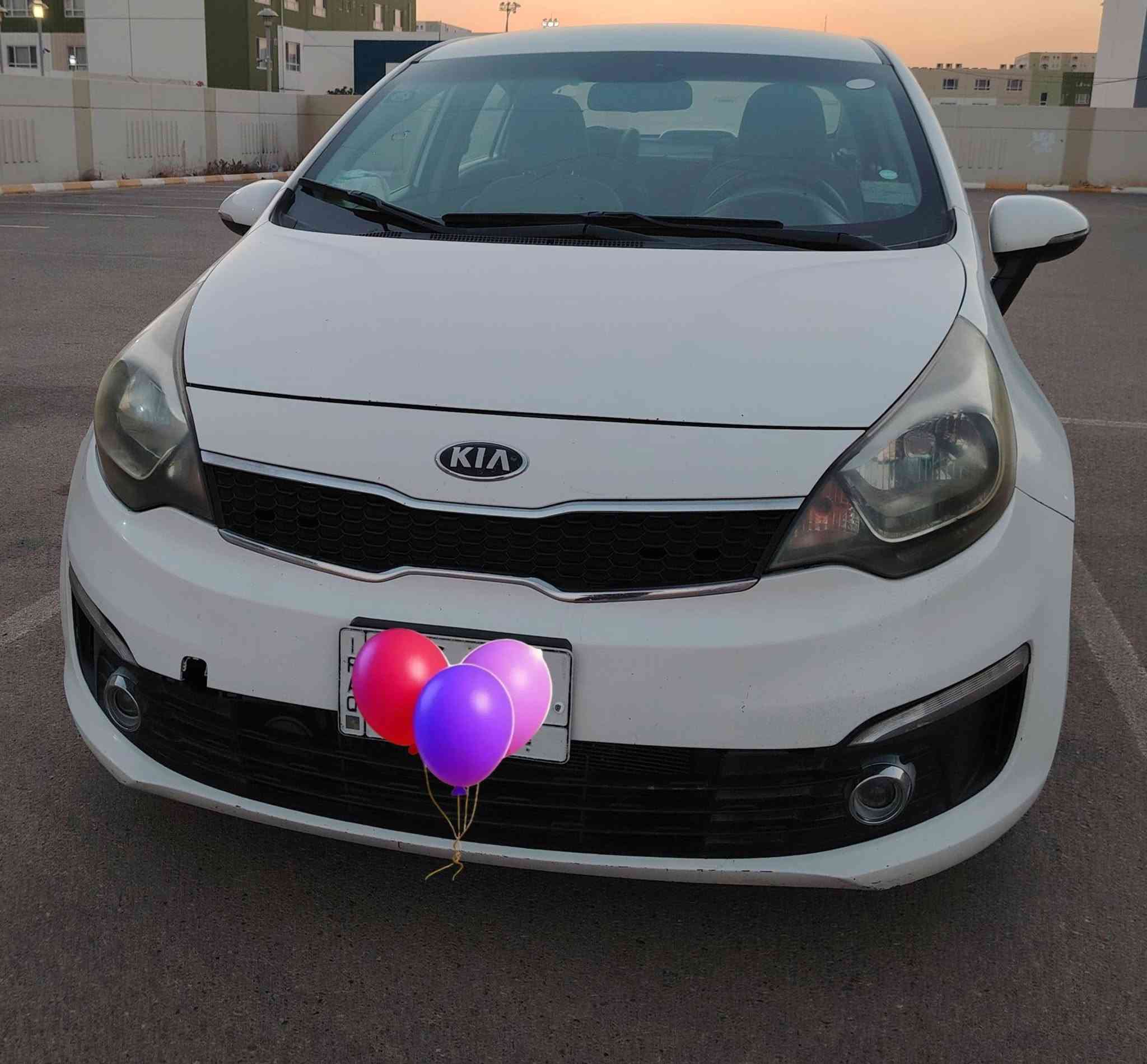 كيا ريو خليجي للبيع - بحالة جيده 🚗
الموديل: 2016 رقم بغداد 
المسافة المقطوعة: 125,500 كم فقط
اللون: أبيض
الموقع: بغداد
المواصفات والميزات:
محرك اقتصادي ونشط جداً.
نضام ايكو
تحكم ستيرن (عجلة القيادة).
مرايا جانبية كهربائية.
تكييف هواء (تبريد وتدفئة) 
دواخل السيارة نظيفة جداً وبحالة الوكالة.
السبير مانازل سيارة كلش حلوه ومرتبه السعر 8900 $ وبيها مجال بسيط 
للتواصل والاستفسار:
📞 ***********
