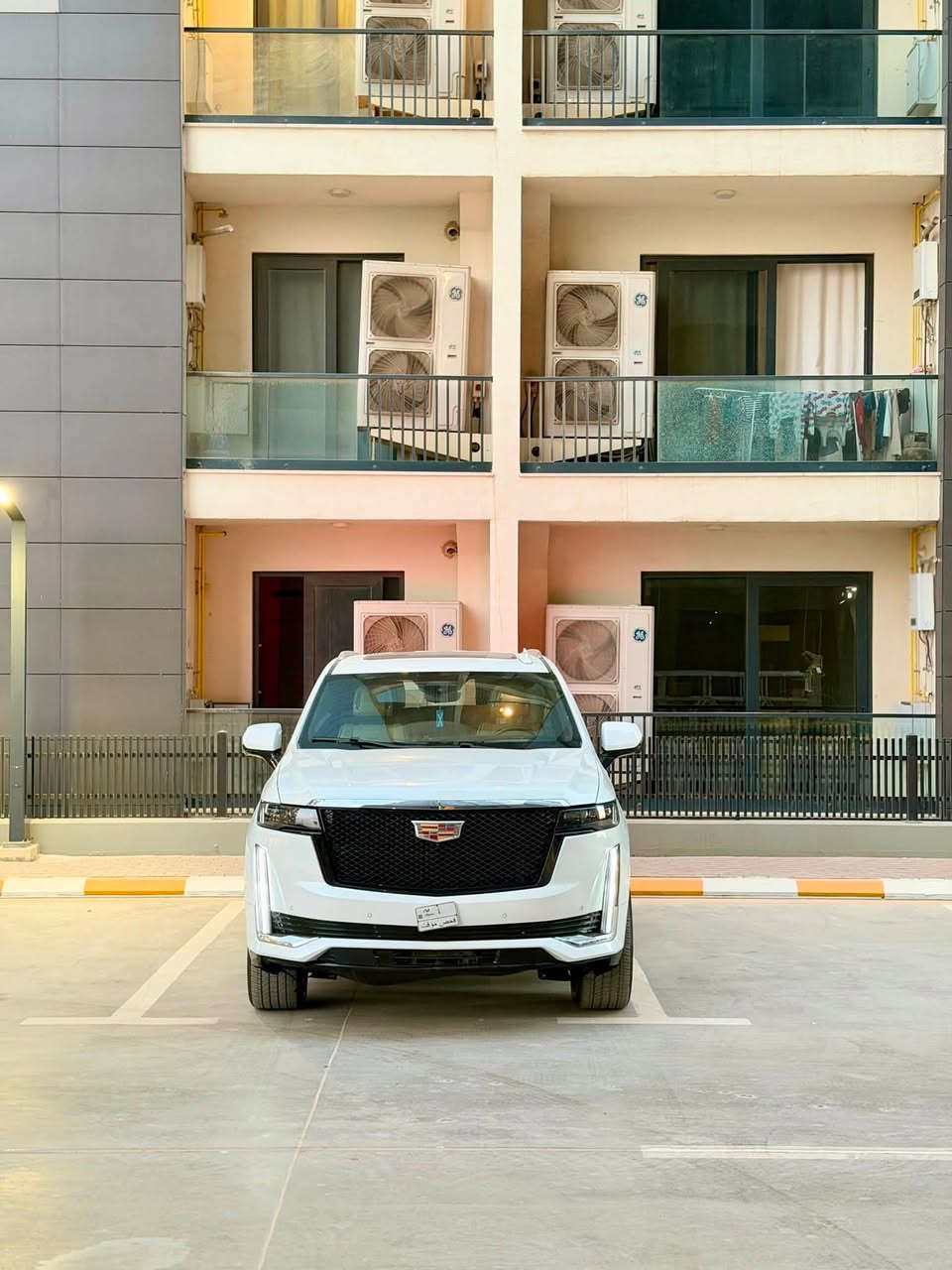 كاديلاك إسكاليد 2023 — بسعر مناسب جداً
أعلى فئة 1/1 أمريكي 🇺🇸
بدون رقم، باقي فقط الصك وتترقم

• نظام صوت AKG بـ36 سماعة
• بانوراما
• جكات
• كراسي خزن
• رادار أمامي وخلفي وجانبي
• نقاط عمياء
• 5 كاميرات
• 3 شاشات
• كراسي كهرباء
• كراسي تدفئة وتدفئة للاستيرن
• كراسي تبريد
• تشغيل عن بُعد
• جنطة كهرباء
• شاشة ديجيتال
• هاندبريك بصمة
• وباقي المواصفات معروفة

السعر: 465 ورقة
مجال بسيط جداً

العنوان: بغداد — الدورة
للاستفسار: ***********
