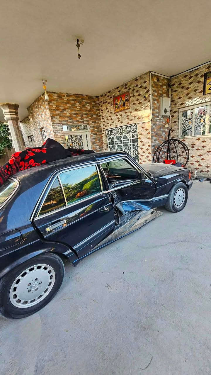 سلام عليكم  300  سته  سلندر  صوره قبل الحادث وهسه. ابيعه ع وضعه.  كير مكينه كهربائيات كله شغال كشن كهرباء دبل فيت بم دبل مروحه سياره جانت نضيفه حيل بس لحادث قضاء وقدر. مكاني بابل حله بسمي رقمي مابي  واتساب *********** سعره50
