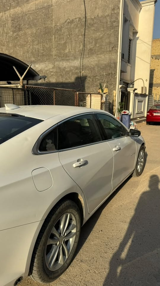 سلام عليكم
ماليبو 2017 lt محرك 1500 تيربو كير ATF المرغوب
السياره كلين تايتل بدون قطرة صبغ بيها شويه كلش بارد بل جاملغ وحتى ما مبين وبيها شويه طخات ما مبينه 
السياره مكينه ابيع نص عمر لان بيها تنقيص دهن مع العلم صار سنتين على حطتها وخير من الله ما فديوم وكفتني بس اني ابيع نص عمر والكير مكفول  داخل نضيف تايرات جدد ياباني 
السياره بيها منضومة غاز تريد ابقيها تريد اشيلها الي يعجبك
السعر 98 ورقة قفل شباب واعيد واكرر كلين تايتل بدون حادث يعني ما تحير ابد والله يرزق الجميع
***********
