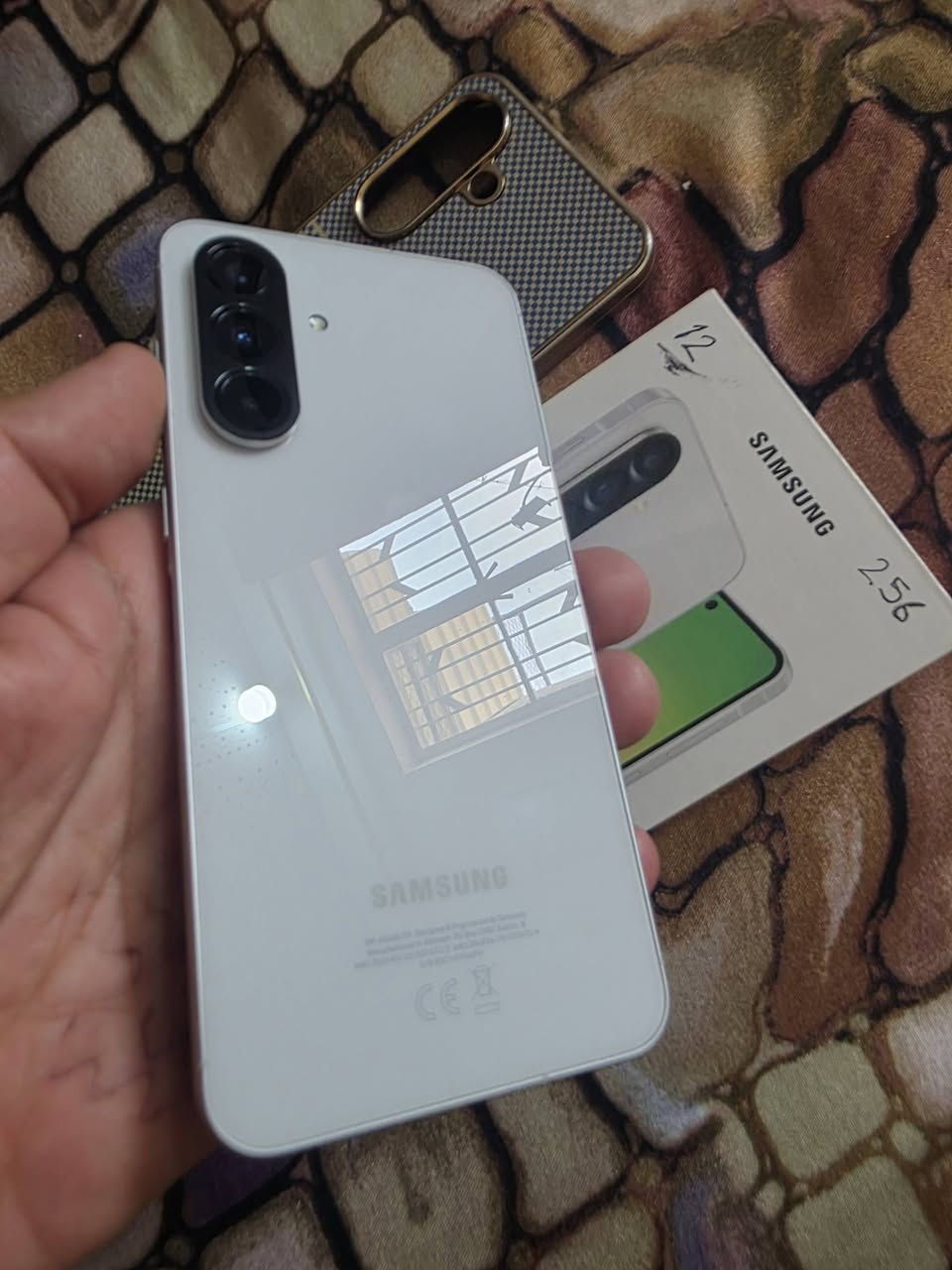 بسم الله الرحمن الرحيم
سامسونك A56  5G لون ابيض
ذاكرة 256
عشوائية 12 (انتبه 12 مو 8)
ملحقات الاصلية
الكيبل بعده جديد ما مستعمل
الكارتونة وكفرات ولزكة شاشة
الجهاز مكفول حتى من الزلغ
كلش كلش نظيف وين ما يعجبك افحص
مكاني بغداد حي العامل
***********
الخاص مغلق.. 
ما عندك رصيد.. موجود واتساب
