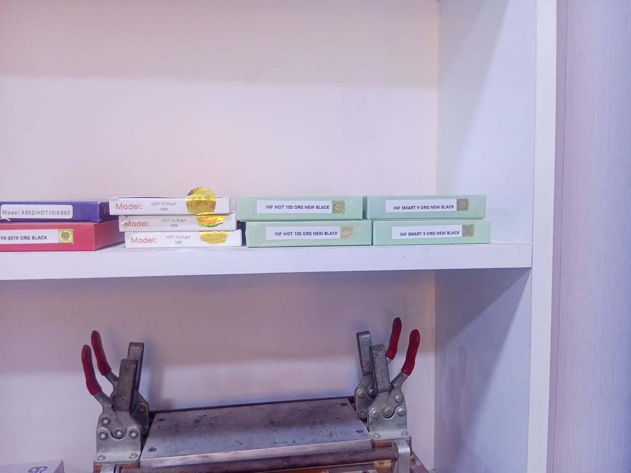 السلام عليكم ورحمة الله وبركاته متوفر شاشات باسعار جوه الجملة كلها وكالات مثل اودن وRQ الي بيهن ضمان شهر من الشركة ابيع شلع او مفرد+ عندي توصيل

وهذا رقمي

*********** 

مكاني ديالى 
والاسعار بالخاص
