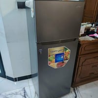 ثلاجة ١٠ قدم جديده ١٥٠ الف  وبيه مجال بغداد منطقة ابو غريب ‎0789 133 3...