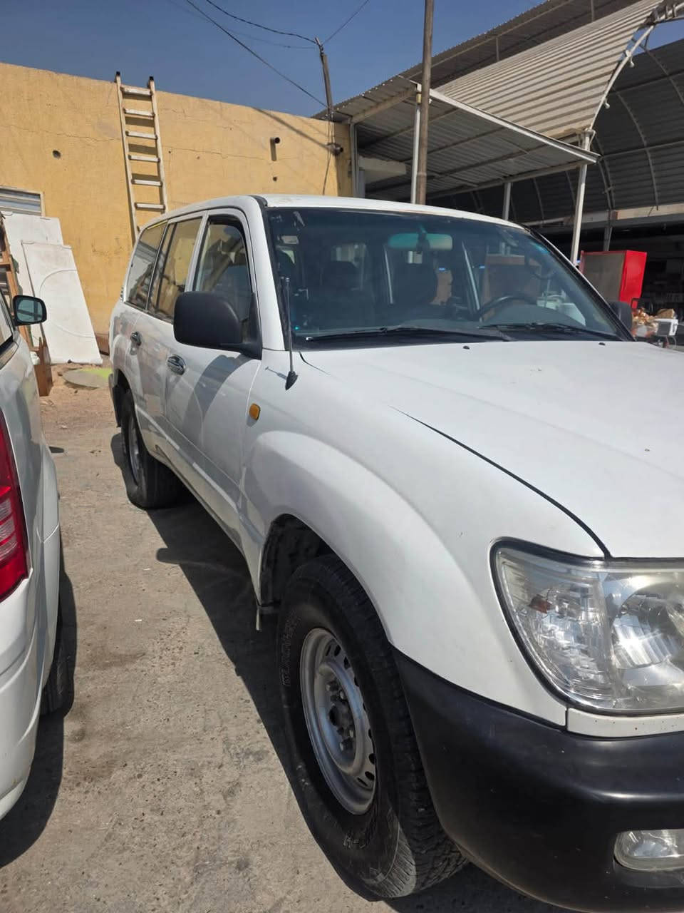 🚙 للبيع لاندكروزر 2002 🤍
وارد مزاد وزارة الصحة ومرقمة
محرك وقير ممتازين 🔥
صبغ عام بالكامل
جامات أمامية كهرباء
4 ويل شغال
سيارة ناعمة ومرتبة وتستاهل 👌
📍 بغداد
📞 ***********
💰 السعر: ١٠٥ ورقة
