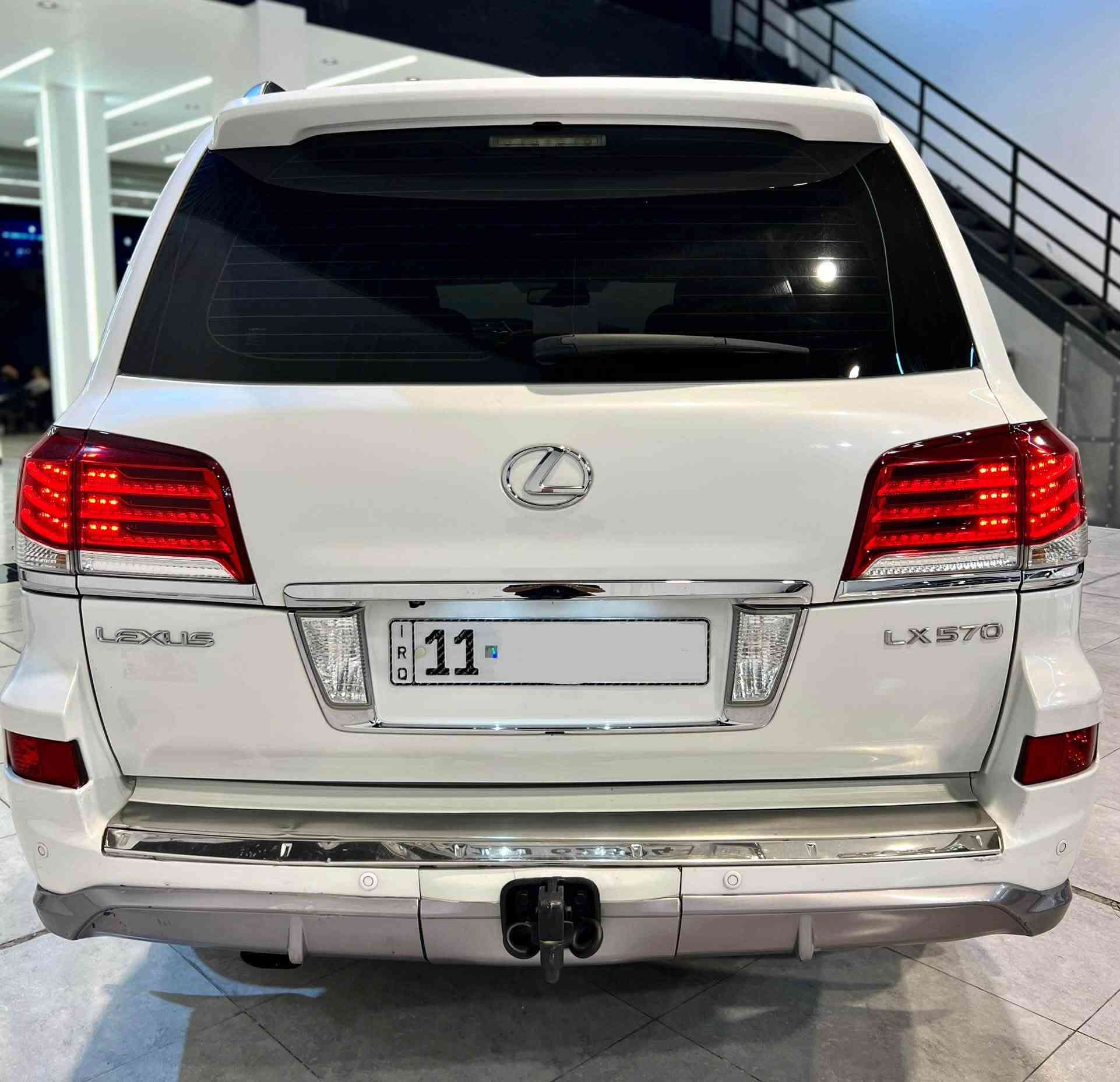 السعر مناسب 298 ورقة
للبيع | لكزس LX570 💎

موديل 2013 | خليجي | بريم أصل بية باب صدر صبغ 
كير محرك شرط مامفتوح اي نقص مابية 

🔥 محرك 5700 V8
📍 رقم بغداد الجديد | تحويل مباشر 

#السعر مناسب وبي مجال 

✨ مواصفات فول:
• بصمة تشغيل
• سلايد روف
• جكات هيدروليك
• مقاعد كهربائية
• تبريد وتدفئة للمقاعد الأمامية
• مقاعد خلفية كهربائية + تبريد
• ستيرن كهربائي
• شاشات خلفية
• AUTO START / STOP
• تحكم مناخ 4 مناطق
• دفع رباعي 4WD
• إشارات بالمرايا
• مرايا كهربائية + شفط
• Blind Spot — نظام النقطة العمياء
• لايت عدسة زينون عالي وواطي
• إنارة LED أمامية وخلفية

للاتصال ***********
