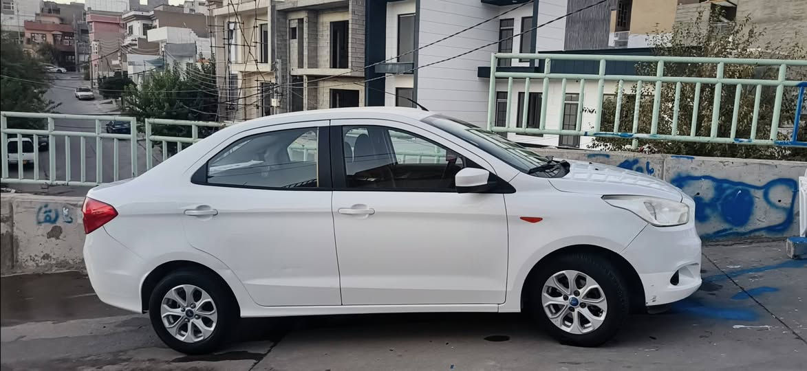 🚘🔥 Ford Figo 2016 بۆ فرۆشتن
✅ فول مواسفات
✅ تەنها 117 هەزار کیلۆمەتر
✅ 4 جام کارەبا
✅ ڤۆلیۆم لەسەر سوکان
✅ شاشە
✅ ویل کرۆم
✨ سەیارەکە زۆر پاک و جوانە

📍 سلێمانی
📞 بۆ زانیاری زیاتر پەیوەندی بکەن.
***********
