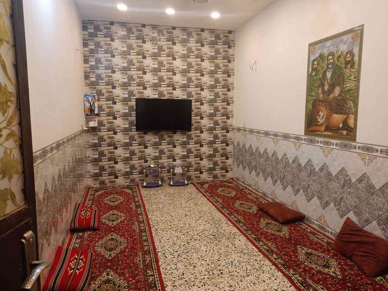 دار للبيع سند اصفر لمساحه 100 متر بناء طابوك الارضيه رافت بناء جديد كاشي سيراميك البيت عالي على شارع البيت صاير على شارع يعني موقع ممتاز والمنطقه مشموله بالتمليك وكامله الخدمات السعر وتفاصيل اكثر اتصل او خاص ما رد على التعليقات 
***********@الجميع
