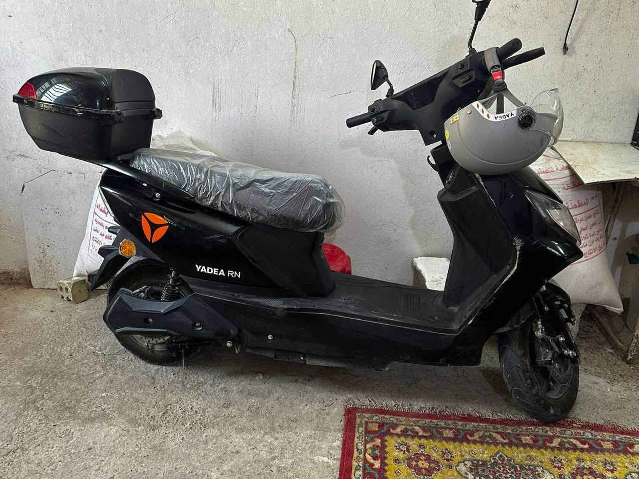 دراجه شحن شركه ياديه RN
ضمان سنه على الملف والعقل والبطاريه 
ست بطاريات 
مستخدمه 28 يوم اقل الشهر 
الدراجه على وضع الشركه
مكان دراجه بغداد حي جهاد 
السعر ٩٠٠ الف او بيه مجال 
*********** واتساب فقظ
