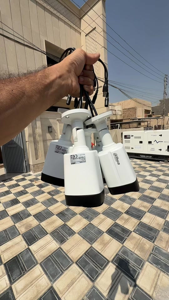 تم تركيب منظومة في بغداد نوع دهوا 5 ميكة احم نفسك و احفظ حقك من خلال تركيب كاميرات المراقبة الذكية ! حافظ على منزلك, محلك, شركتك, عيادتك من خطر السرقة او المشاكل المفتعلة. ✅ نوفر كاميرات مراقبة من مختلف البراندات والنوعيات. ✅ خدمة صيانة و تنصيب الكاميرات. ✅ يوجد خدمة توصيل/ نقليات لجميع انحاء العراق. للتواصل: واتس اب: *********** واتس اب: *********** العنوان: بغداد/ الكرخ/ حي الجهاد #dahua #imou #Hikvision #cvv #security_camera 
