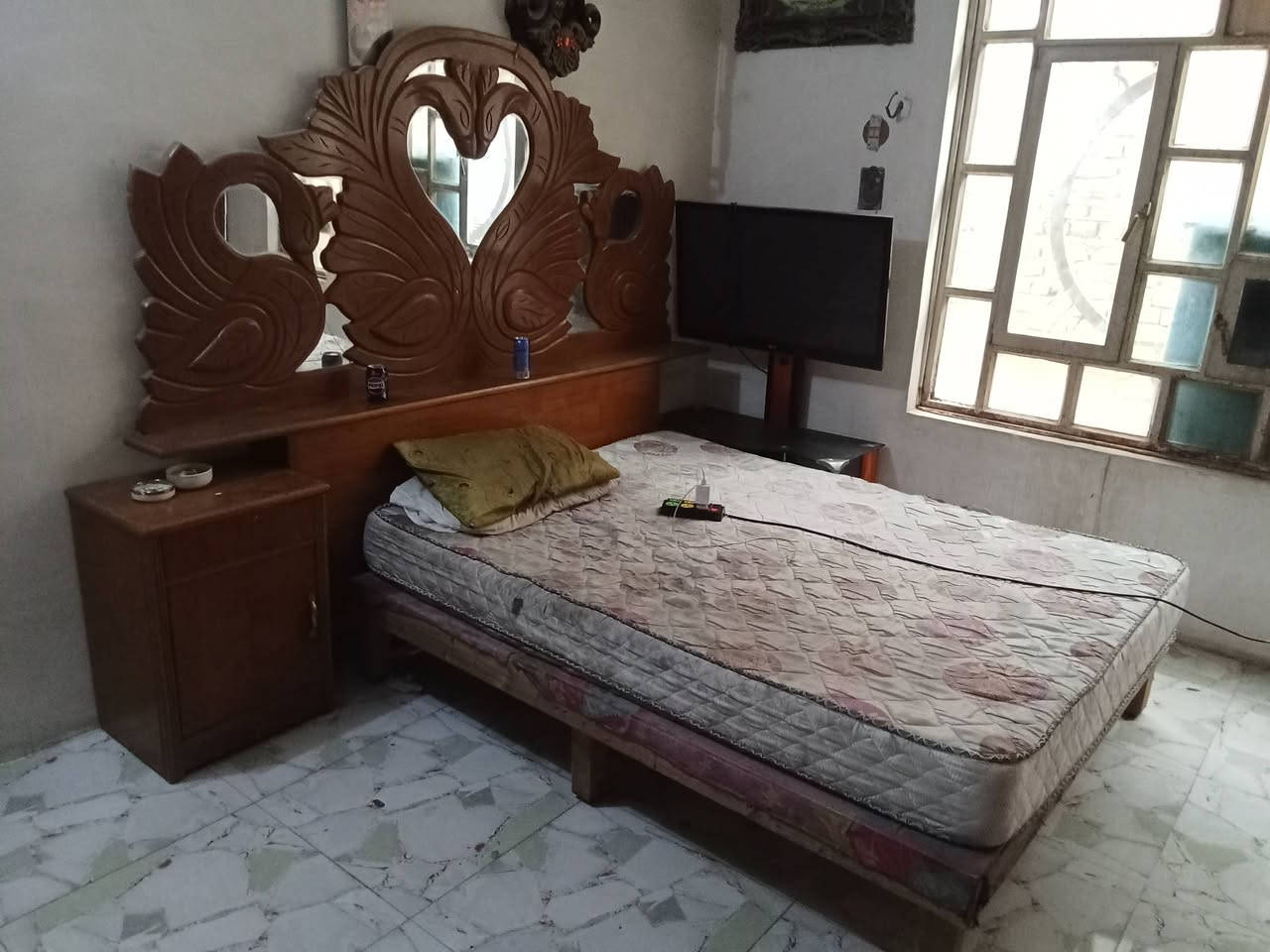 غرفة نوم • صاج عراقي • خارج/داخل