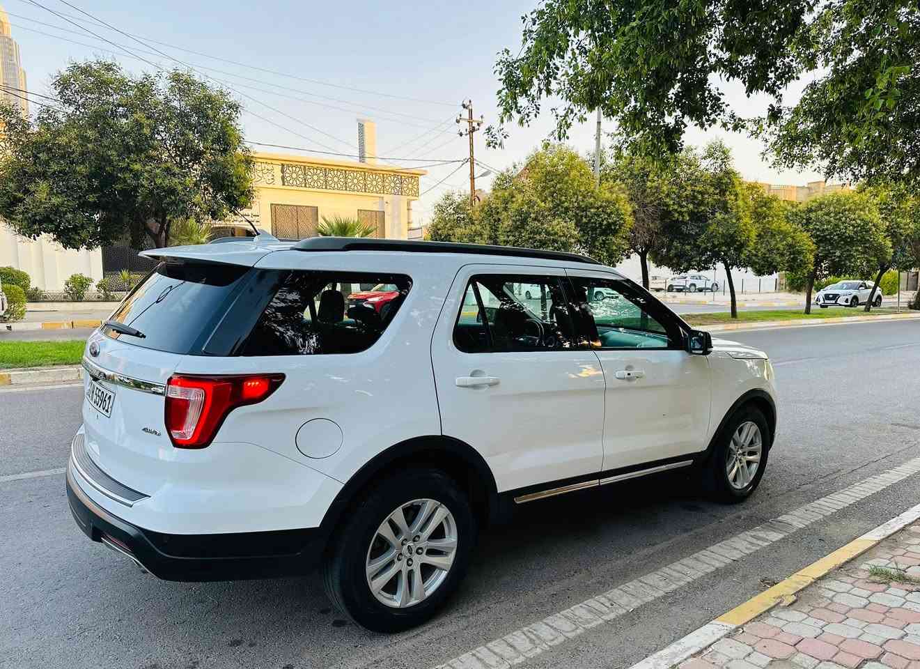 ‏‎‏‎فورد اكسبلور — 2018  Ford Explorer
‏‎‏‎وراد أمريكي.     —فور ويل 4x4

‏‎‏‎الموديل           —     2018

السعر     --    178$  $ مجال للطيبين

فئة.                 —     XLT

حجم المكينه   —    V6/3500

‏‎‏‎اللون                —      ابيض

‏‎‏‎المسافه المقطوعه —  97 الف

‏‎‏‎حاله السياره. — ٢ قطعةصبغ باب جاملغ بدون ضرر  داخل بدون ارباك بجم امامى خلفى كبس

1FM5K8D88JGA36585

‏‎‏‎المواصفات 

‏‎‏‎- بصمة تشغيل 

‏‎‏‎- بصمة أبواب 

‏‎‏‎-تشغيل عن بعد 

-داخل رصاصى

-شاشه ديجتال

‏‎‏‎-كشنات مخمل

-كشنات اماميه كهربائي

-حساس امامي 

-حساس خلفي

-كامرات 360درجه

‏‎‏‎- شاشه كبيره تدعم نظام الأبل كار بلي ونظام الاندرويد 

-اشاره بالمرايه   

‏‎‏‎- تبريد مركزي 

‏‎‏‎- بگ لايت LED 

‏‎-صندوق كهربائي 

‏‎-كشنات ثلاث مقعد

‏‎‏‎- كود باب 

‏‎‏‎-كرسي السايق والراكب بحركه كهربائيه

‏‎‏‎-تحكم ستيرن جهتين 

‏‎‏‎-تحديد سرعه 

‏‎‏‎-مانع انزلاق 

‏‎‏‎-ليد نهاري

‏‎‏‎باقي المواصفات المعروفه 

‏‎‏‎السعر            —      185 $ مجال

‏‎‏‎رقم السياره    —      اربيل 

بعد بيها مواصفات..

🔥مكان سيارة / اربيل

💎واتساب + فایبر 

💎رقم موبايل ☎️ 

*********** ☎️ كورك

*********** ☎️ اسيا

​فۆرد ئێکسپلۆرەر ٢٠١٨

​وارد ئەمریکی  فول مواسفات 

٢ پارجة بوياغ جاملغ ودةرگاى سكن بى داخلى بى ارباك بيشى كةبسة

​بزوێنەر: ٦ پستۆن ٣٥٠٠ 

​کورسی: ٧ سەرنشین.

​سیستەمی ساردکەرەوە: ٣ پارچە تەبرید.

شاشة گةورة

بسمة

شغال

​کورسی شۆفێر: کارەبایی.

​گێڕ: شفتات لەسەر سوکان.

​شاشە: شاشەی گةورة

​تێبینییەکان:

​هەموو شتێکی توندوتۆڵە و هیچ کەموکوڕییەکی نییە (گێڕ، مەکینە و کارەباییات بەشەرت).

​ڕۆیشتوو: ٩٧ هەزار 

​سەنەوی نوية

​شوێن: هةولير

