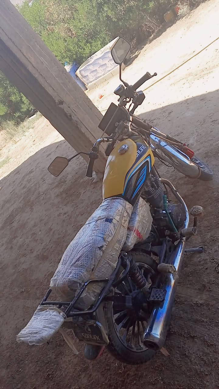 سلام عليكم موطور سولنك للبيع باب اول محرك ما مفتوح بعدة عله وضع شركه ‏‪رقم الهاتف ‏‪***********‬‏
