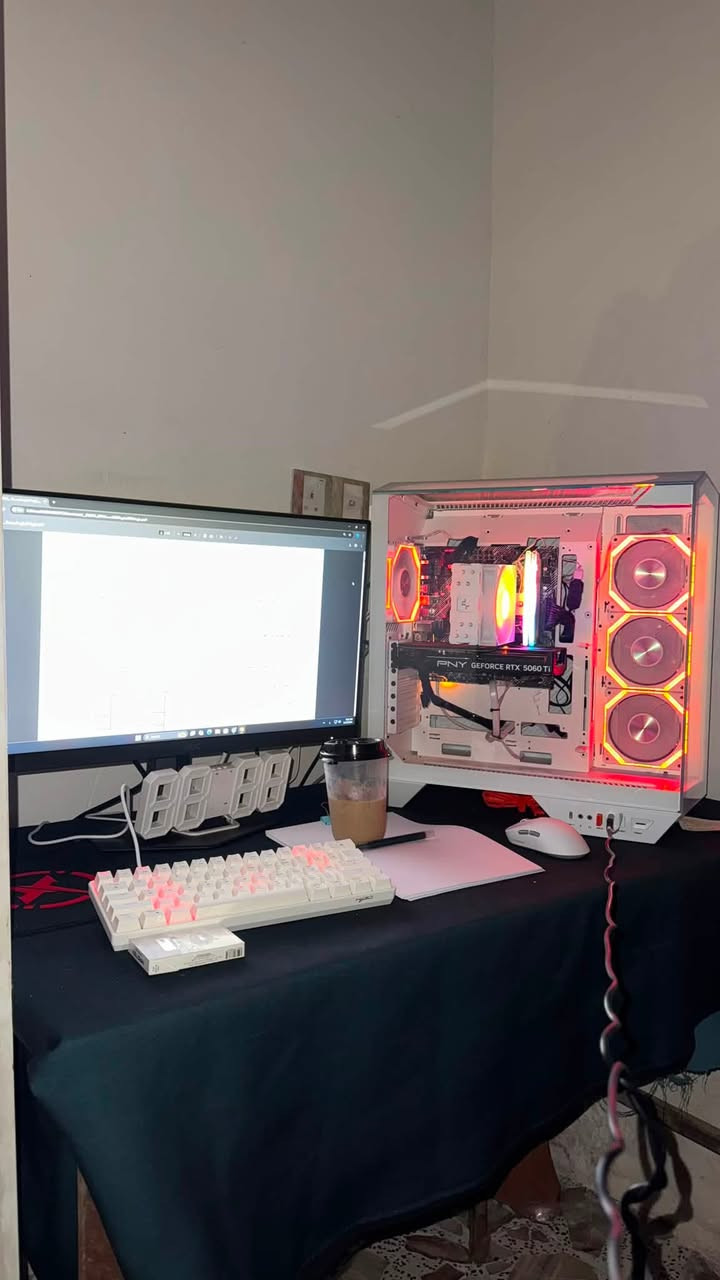 Pc - (مستخدم مده قليله اخو الجديد-للبيع)
Pc 
كامل ملحقاتها قطعها مثل ماموجود بالفتاوره
انطيك كلشي وياها سماعتها غراضها العاب ستيم مشتريهم كلشي انطيك وياها  + كل القطع بيها ضمان 
الاستفسارا:***********
