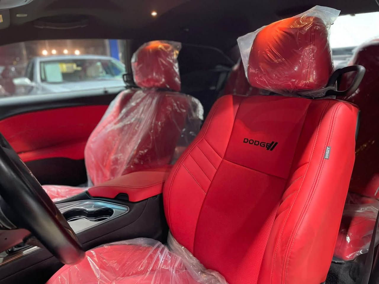 السلام عليكم👋
Dodge challenger
 sxt last call 2023 لون ابيض .

رقم اربيل تريد تحويل تريد وكالة

السياره بيه صبغ قطعتين  جاملغ و البنيد
بيه بارد بالجاملغ الخلفي 
صور الحادث مرفقة بالمنشور .
مكينه3600 — ماشيه 41 الف قابل للزيادة 
السياره تو ويل المرغوب ..
مواصفات الـsxt
شاشه 
كامره 
بصمه + بصمه ابواب
كشن كهرباء 
مثبت سرعه
سماعات ALPINE sound من اعلى الفئات 
كشافات ضباب 

رقم ***********
واتس ادزلك سونارهه والتفاصيل 
مكان السياره النجف 
السعر : 173 خابر وتدلل
