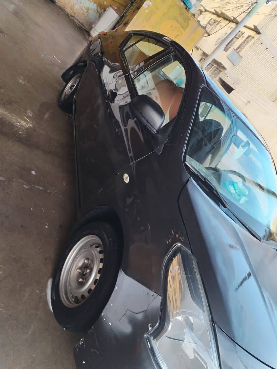 للبيع نيسان سني مديل 20 معوقين بس هاي سنه صير حره مكاني كربلاء سعر 85لاتصال ***********
