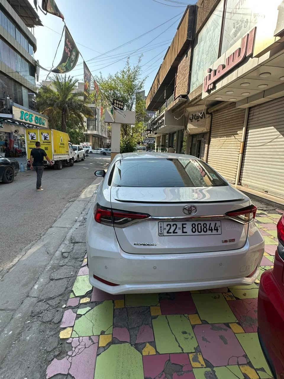 السلام عليكم كورولا للبيع ساز موديل 23 ماشيه 71 بها باب مبدل وراء السائق بيها كم قطع بارد الصبغ ما بيها سياره اسميه تحويل ثاني يوم الوان بغداد مدينه الصدر 
154 $$ ***********
