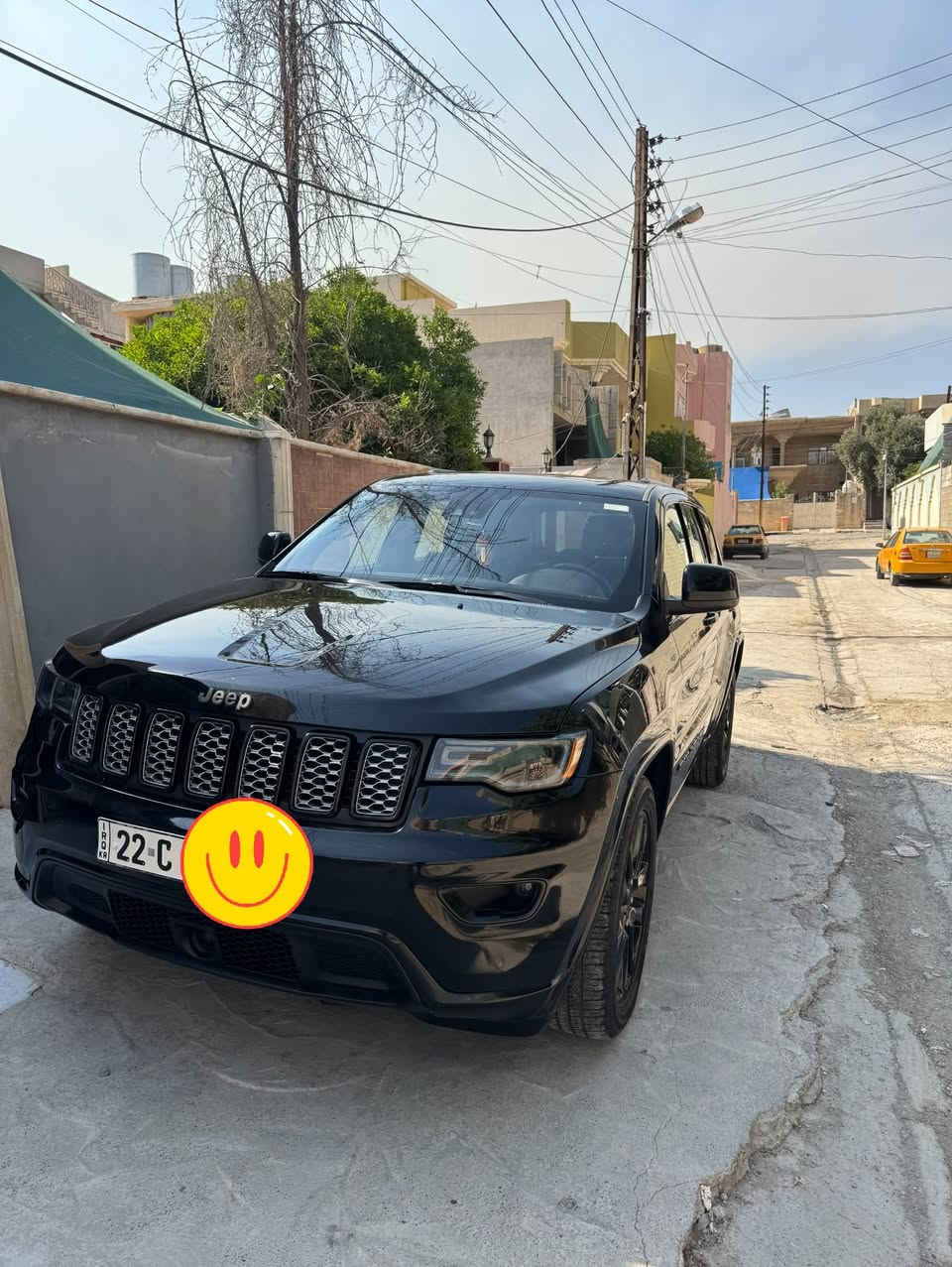 السلام عليكم للبيع
جيب كراند شيروكي 2022

محرك 6 سلندر 3600cc

مواصفات بلاك توب فول ما عدا بانورما

فتحة سقف تحكمات ستيرن 

شاشه كبيره 

رادار امامي و جانبي

مقاعد امامية تدفئه جلد +شمواه

ستيرن تدفئه 

نظام الاوتو ستارت

تشغيل عن بعد 

كشن السايق كهربائي فقط

صندوگ كهربائي

قطعتين صبغ 

ماشية 123km الف

السيارة ما ناقصها شي نظيفة ومحرك وكير و حدادية  بشرط 

سعر 225ورقة وبيها مجال بسيط

رقم اربيل شرط التحويل 

للتفاصيل الاتصال ع الواتس فقط

***********
